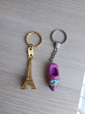 NWOT, Paris & Holland | Travel Souvenier Keychains